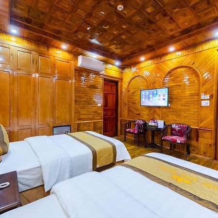Theking Hotel Huong Gia Exterior photo