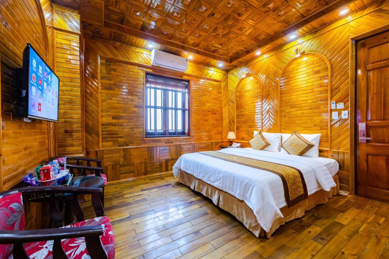 Theking Hotel Huong Gia Exterior photo