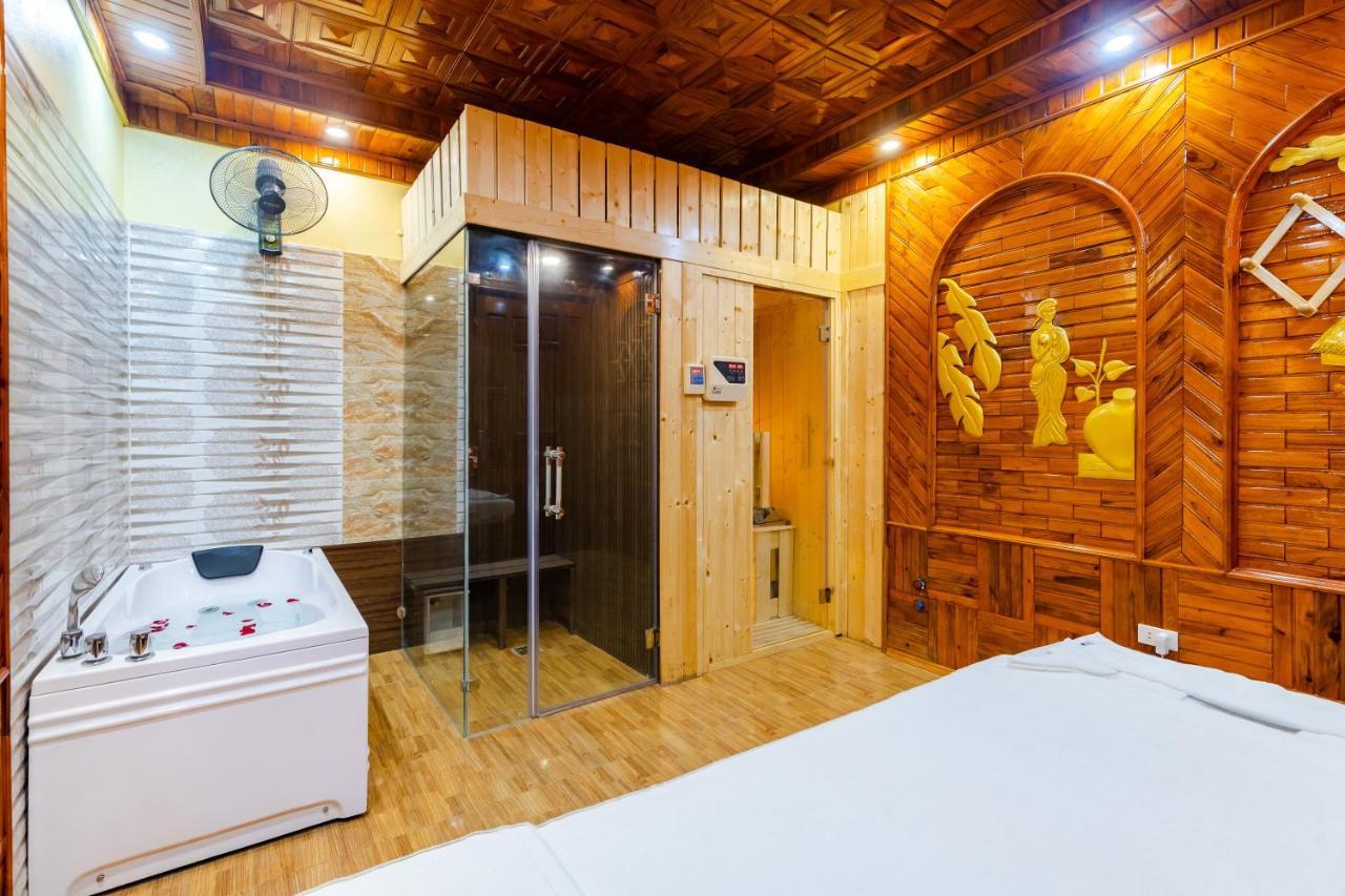 Theking Hotel Huong Gia Exterior photo