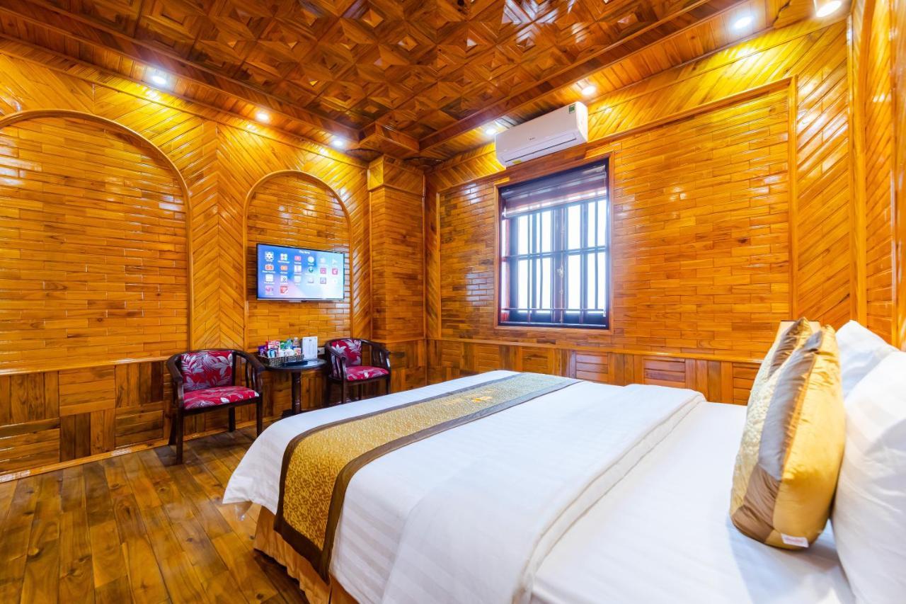 Theking Hotel Huong Gia Exterior photo